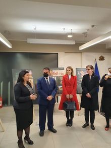 Изложбата "Чудотворни икони и свети мощи на Балканите" беше открита в Културно-информационния център на Република България в Скопие