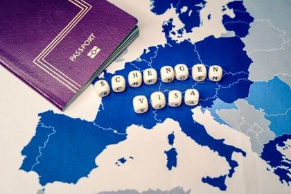 Пътуване на малолетни/непълнолетни лица в рамките на Шенгенското пространство