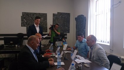 Посещение на посланик Радко Влайков в град Крупан