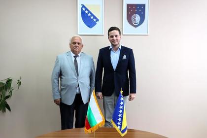 Посланик Валери Йотов се срещна с  премиера на кантон Сараево Нихад Ук