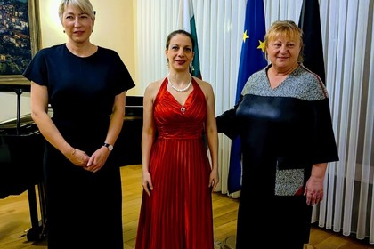 Празничен клавирен концерт в Посолството на Република България в Брюксел