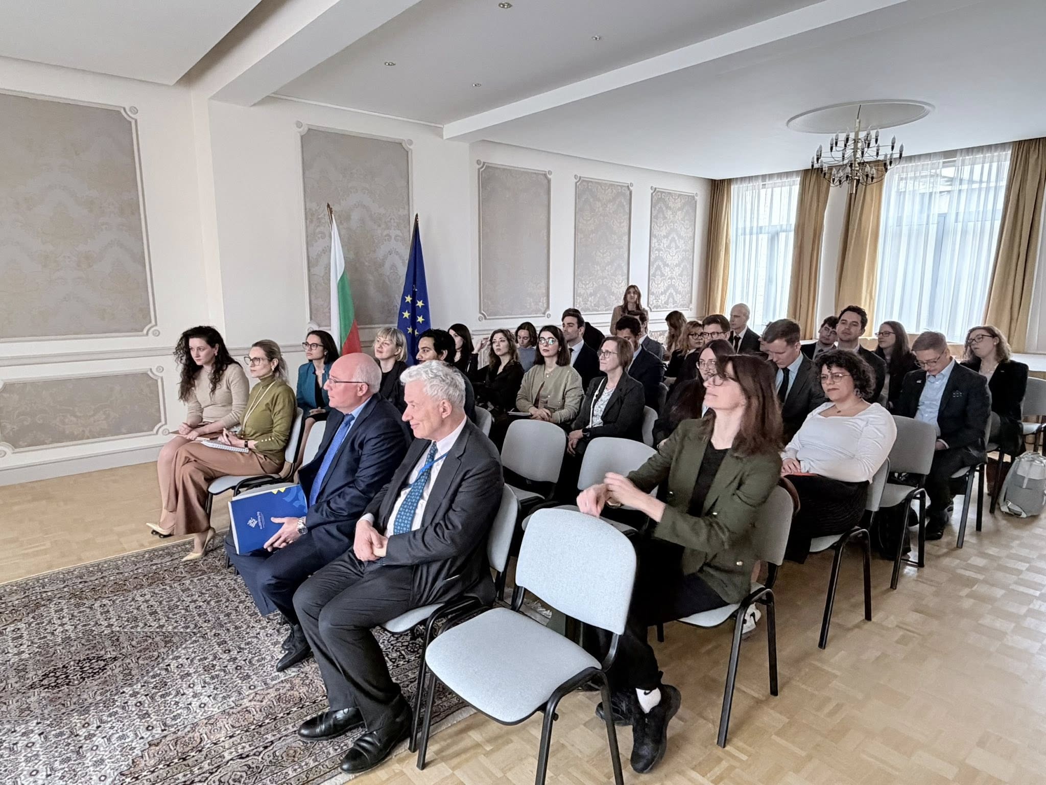 Постоянното представителство на България към ЕС отвори днес вратите си за курсистите на Дипломатическата академия на ЕС