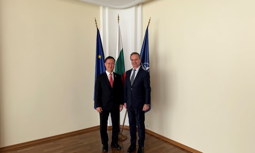 Meeting of Deputy Minister Radi Naydenov with the Ambassador Extraordinary and Plenipotentiary of the Republic of Korea to Bulgaria 