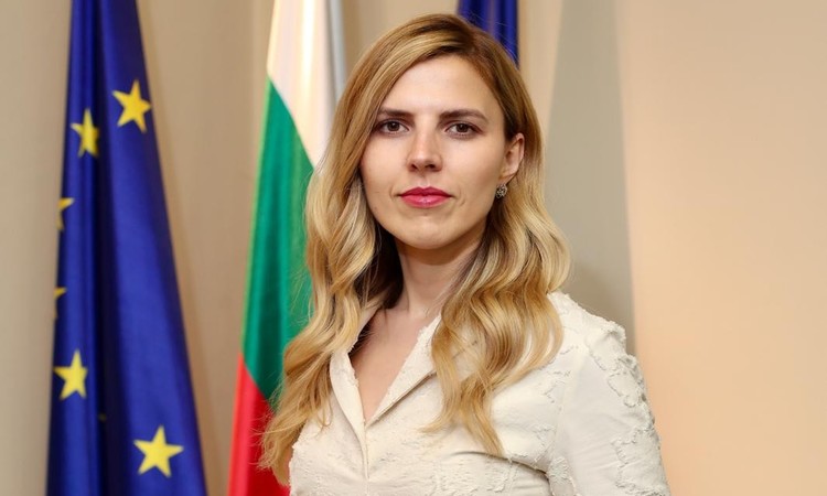 Foreign Minister Velislava Petrova Extends Europe Day Greetings to the Foreign Ministers of EU Member States  