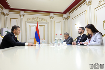 Проведена протоколна среща на посланика на Република България в Република Армения Никола Николов с председателя на Парламента на Република Армения Рубен Рубинян