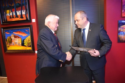 Shefket Chapadjiev was awarded a “Golden Laurel Branch” by the Bulgarian Foreign Ministry