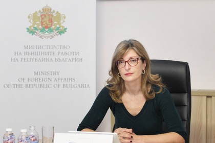 Екатерина Захариева: Правата на човека трябва бъдат уважавани и по време на криза 