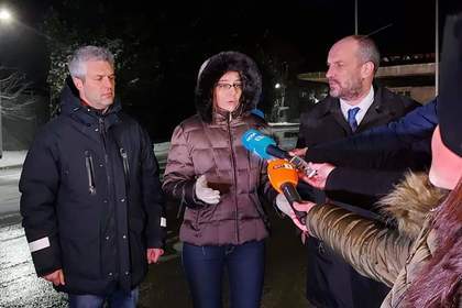 Minister of Foreign Affairs Teodora Genchovska welcomed the Bulgarian citizens evacuated from Kyiv at the Durankulak border checkpoint