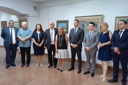 Изложбата „Дипломация и изкуство“ бе открита в Сараево в Деня на дипломатическата служба