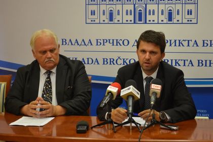 Делегация от посолството беше на официално посещение в дистрикт Бръчко